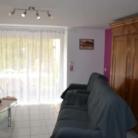 La Maison D'isidore Usson-du-Poitou
