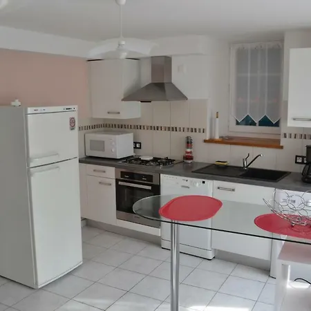 La Maison D'isidore Apartment *